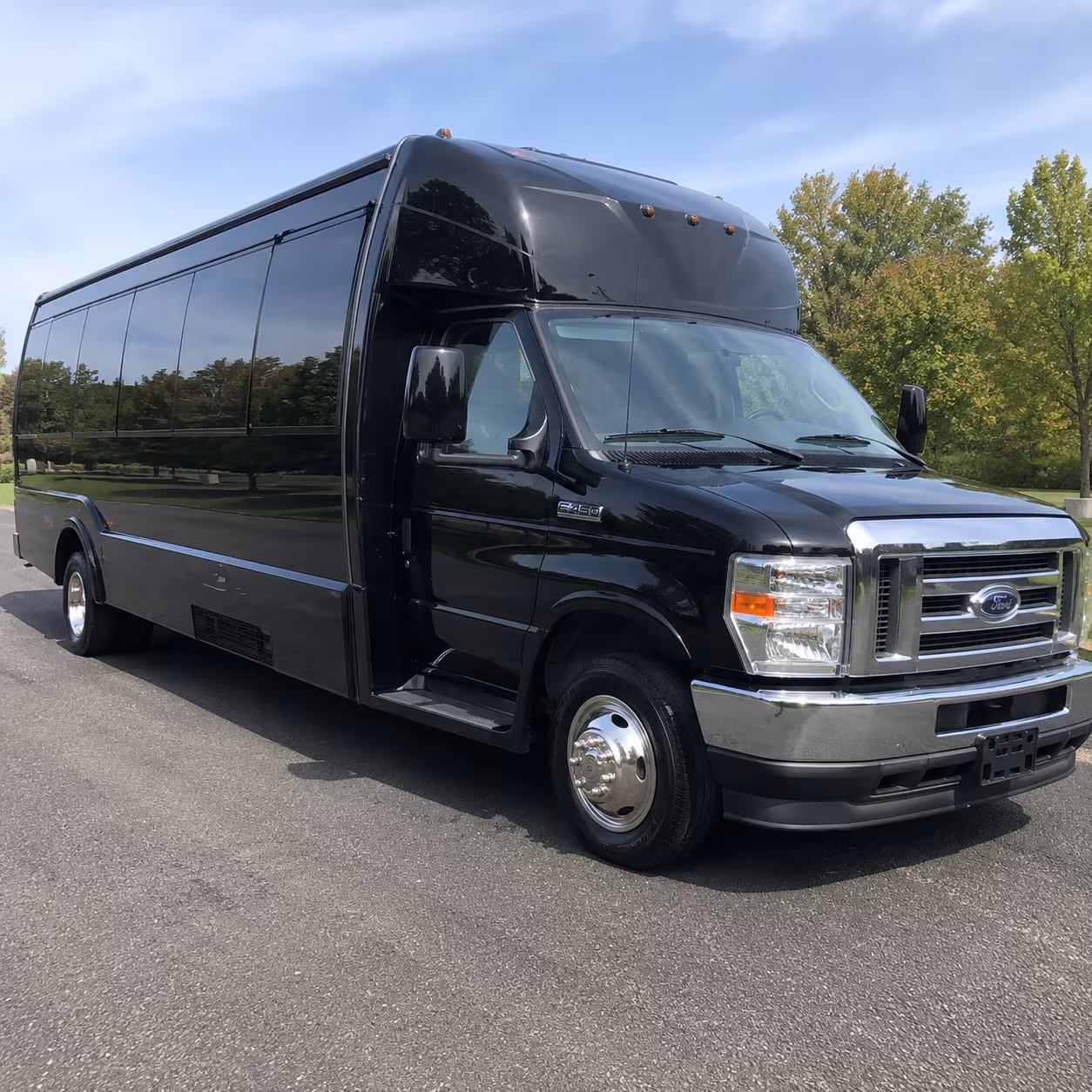 Newark Birthday, Sweet 16, & Quinceañera Transportation group transportation
