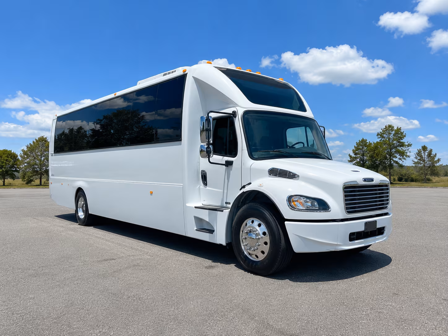 Newark Birthday, Sweet 16, & Quinceañera Transportation party bus exterior