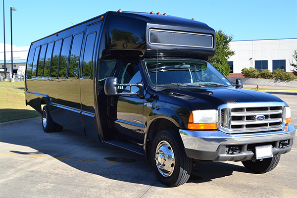 newark 18 passenger party bus